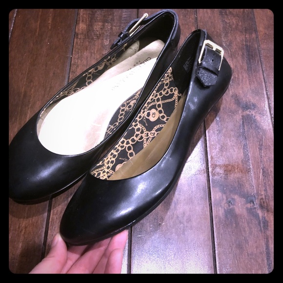Christian Siriano Shoes - ✨Black Flats